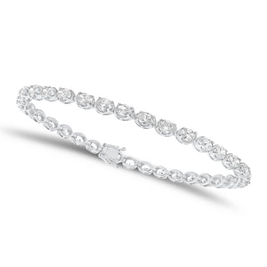 4.83 ct oval tennis bracelet - 18K gold weighing 7.76 grams
- 33 oval-shaped diamonds weighing 4.83 carats