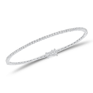 0.97 ct diamond tennis bracelet - 14K gold weighing 4.72 grams
- 112 round diamonds weighing 0.97 
carats