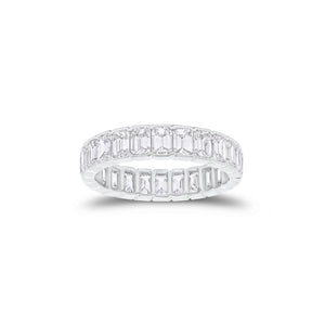 Bezel-set Emerald-cut diamond eternity ring - 18K gold weighing 1.97 grams
- 24 emerald-cut diamonds weighing 3.36 carats (GIA-graded F-color or better, VS2 clarity or higher)