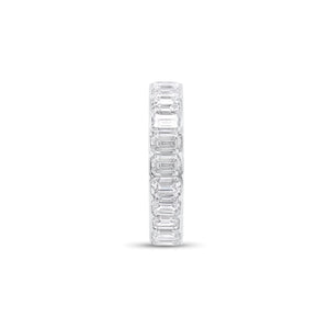 Bezel-set Emerald-cut diamond eternity ring - 18K gold weighing 1.97 grams
- 24 emerald-cut diamonds weighing 3.36 carats (GIA-graded F-color or better, VS2 clarity or higher)