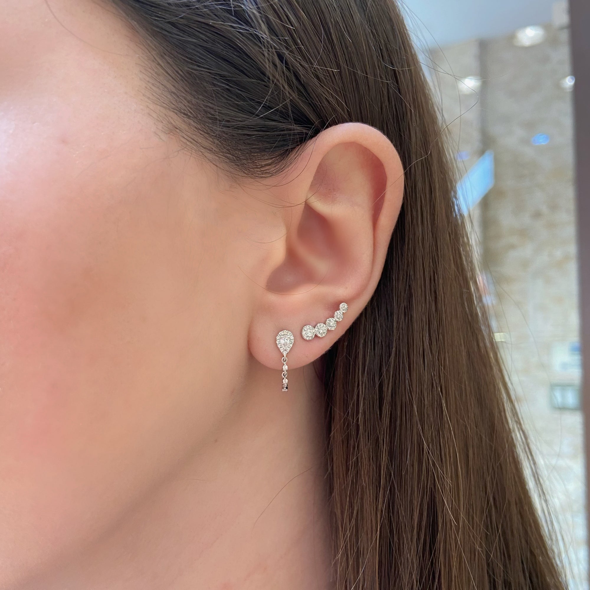 Diamond Teardrop Chain Link Earrings - 14K white gold weighing 1.43 grams - 30 round diamonds totaling 0.12 carats - 2 round diamonds totaling 0.16 carats